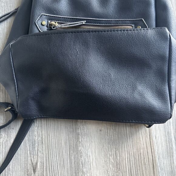 Vegan Leather Three Pocket Zipper Backpack Medium Sized With Adjustable Straps - Picture 7 of 12